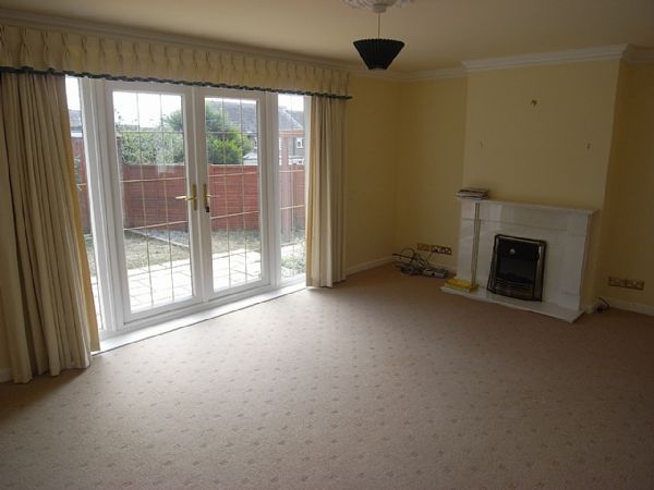 Thumb 3 for Hurston Close, Worthing